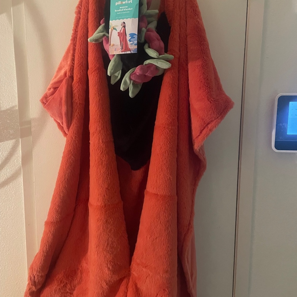 Disney Moana Hooded Blanket Pillowfort NWT Kids Robe/ Throw - Picture 12 of 14